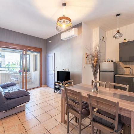 Appartement 3 Min A Pied Du Centre D'Uzes Parking Piscine Exterior photo