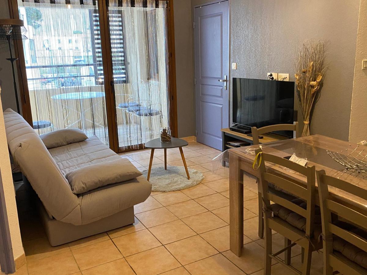 Appartement 3 Min A Pied Du Centre D'Uzes Parking Piscine Exterior photo