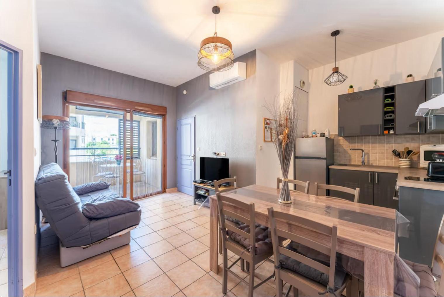 Appartement 3 Min A Pied Du Centre D'Uzes Parking Piscine Exterior photo